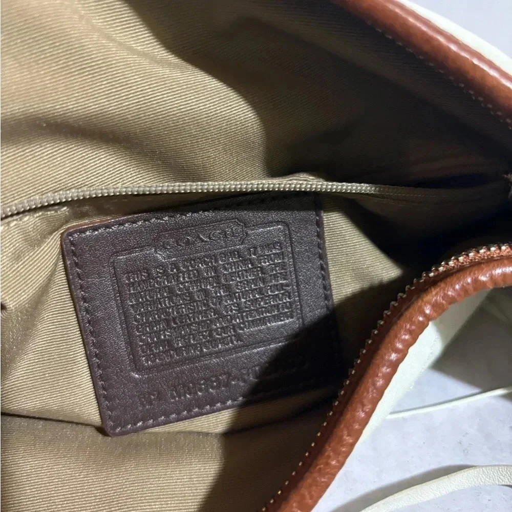 Coach vintage white